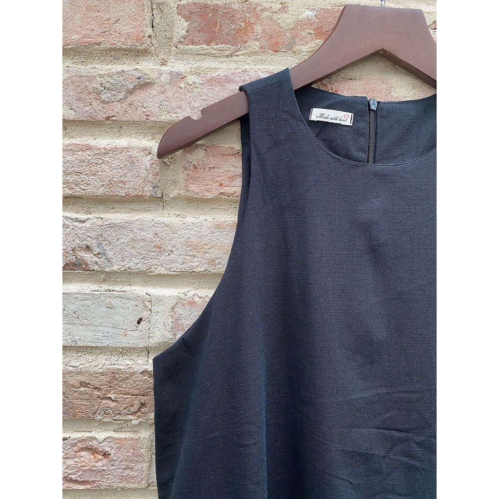 ĐẦM ĐEN DÀI NHẤN XẾP LI THÂN DƯỚI XINH XẮN LONG GOMA DRESS