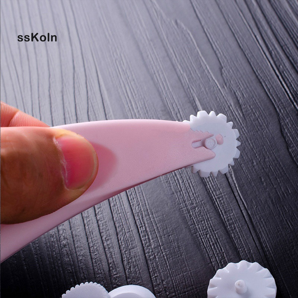 AL Fondant Cake Sugar Craft Paste Embosser 4-Wheel Icing Stitching Cutter DIY Tool