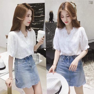 Áo ren trắng dập nổi
