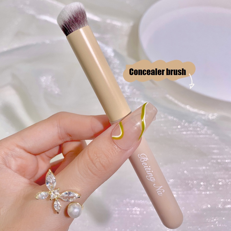 1 Cọ Mút Trang Điểm Nền Che Khuyết Điểm Chuyên Nghiệp Đầu Mềm Và Dễ Thương Lông Mềm Không Ăn Bột Tự Nhiên Phù Hợp Với Mắt Đen