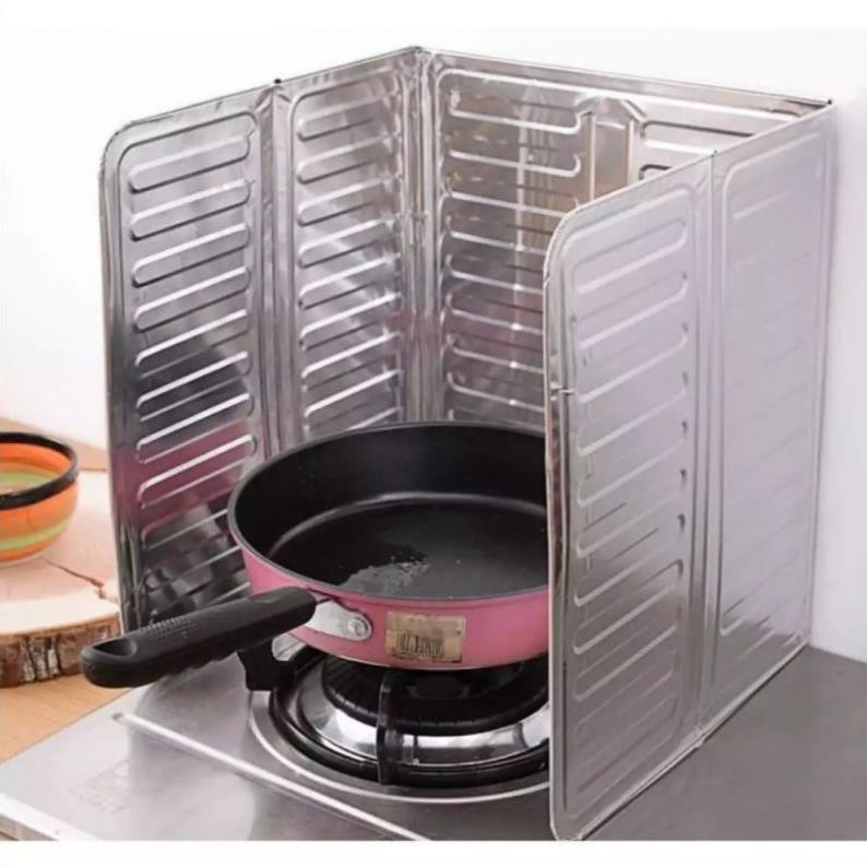 Tấm chắn dầu mỡ, kích thước 84 x 33cm. Chắn gió bếp ga hợp kim nhôm chịu nhiệt cao. Ngăn dầu mỡ bắn lên tường