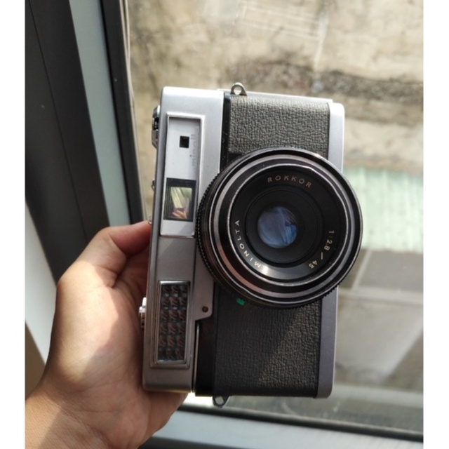 Máy ảnh film Minolta A3 dùng trưng bay, decor hay đạo cụ