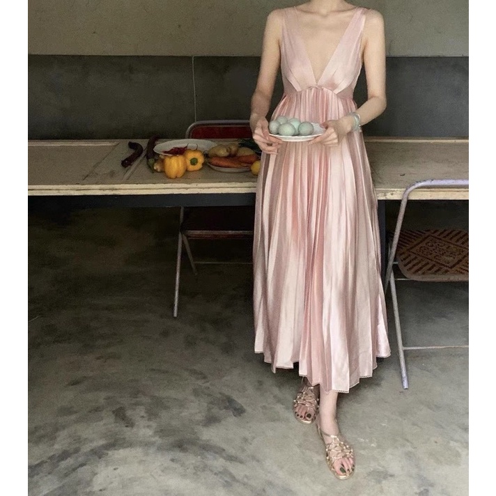 Đầm lụa xếp ly cổ V Wabisabi N2005