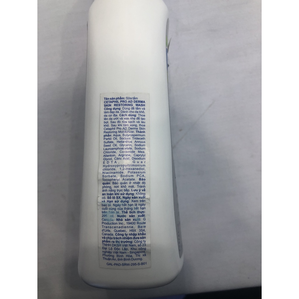 Cetaphil Pro AD Derma Skin Restoring Wash là sữa tắm không xà phòng, không hương liệu. Giúp giữ ẩm cho da.