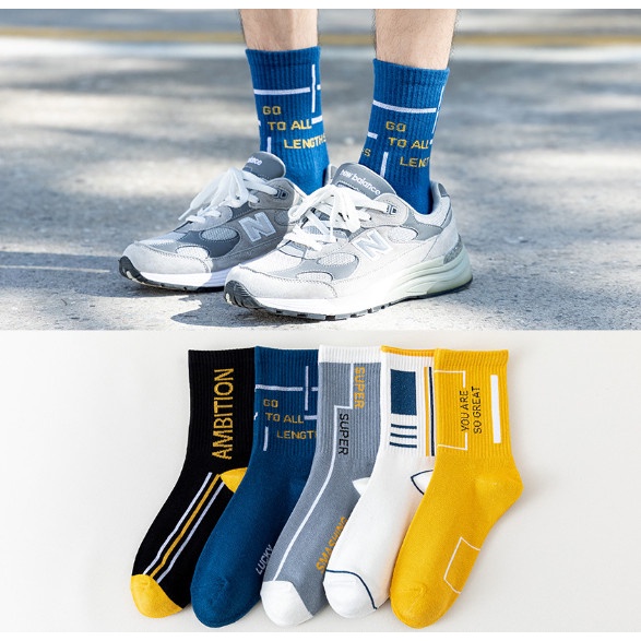 Vớ Tất cổ cao thể thao Nam Nữ phong cách trẻ trung, cá tính, năng động.