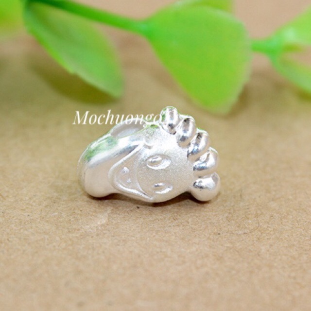 Charm bạc bàn chân vui vẻ - MH141