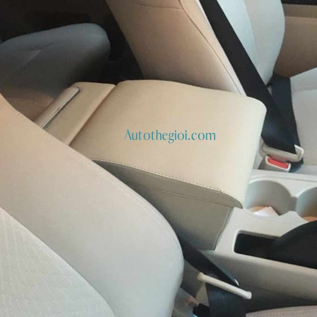 Hộp tỳ tay Xpander, bệ tỳ tay Xpander tích hợp cổng USB  màu đen và kem Kibbet  - Santocar