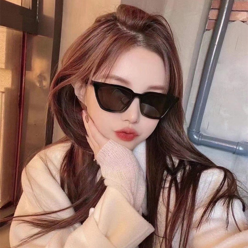 Kính mát vuông nhỏ cá tính nam nữ KMV02