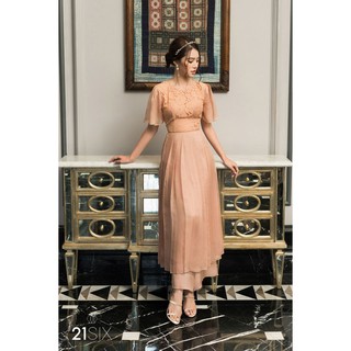 Áo dài ren pha tơ dập ly FALCATE 21SIX - A00407