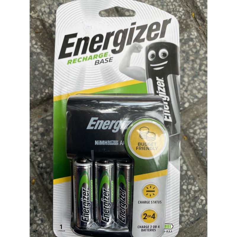 Bộ sạc kèm 4 pin AA Energizer tự ngắt hàng chính hãng.