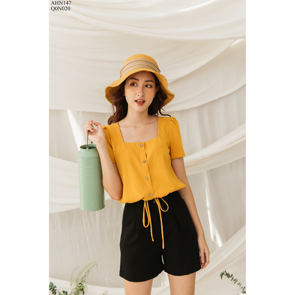 Quần sooc vải ly cạp liền túi chéo TIIN STORE Q0N020