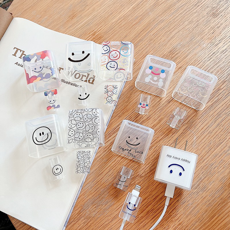 Set 2 Vỏ Bọc Bảo Vệ Đầu Sạc Nhanh Trong Suốt Bằng TPU Mềm Hình Mặt Cười Cho IPhone 18W/20W