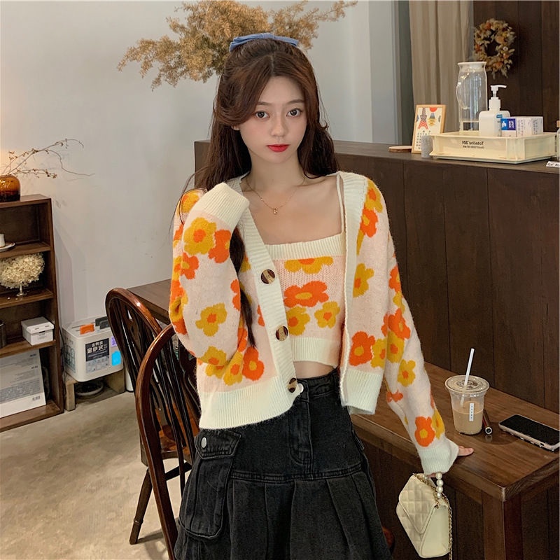 Set Áo Thun Dài Tay + Chân Váy Hoa Thời Trang Dành Cho Nữ