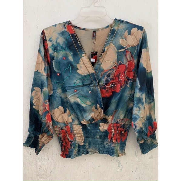Áo Lụa Nữ Trung Niên Hoạ Tiết Bông Đính Đá Sang Trọng Free Size 50-68Kg