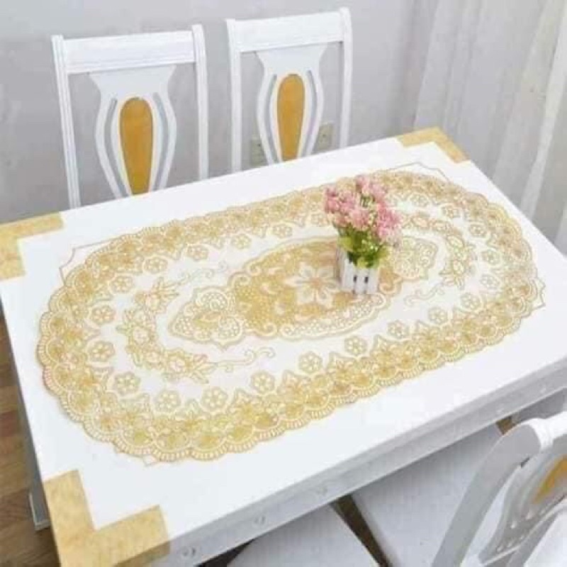 Khăn Trải Bàn Dập Hoa Nổi Màu Vàng Chống Thấm 50cm x 110cm