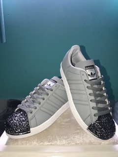 Giày adidas superstar mũi metal
