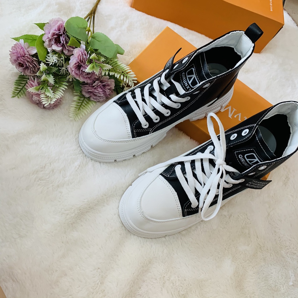 Giày boot cá tính da cao cấp pha màu đen - trắng unisex phong cách thời thượng | BigBuy360 - bigbuy360.vn