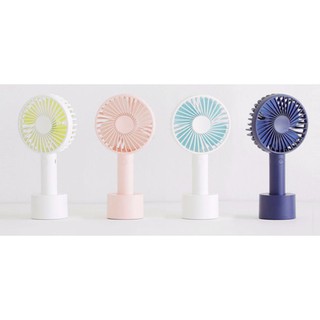 Quạt mini cầm tay có đế để bàn .