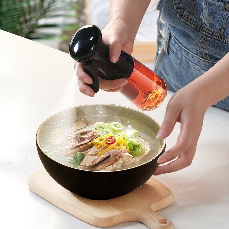 Chai xịt dầu ăn tiện dụng dành cho nhà bếp - Tee & Mee