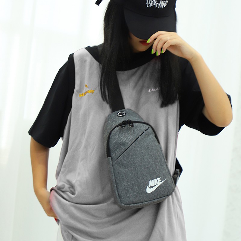 Túi xách Nike thể thao năng động nam tính | BigBuy360 - bigbuy360.vn