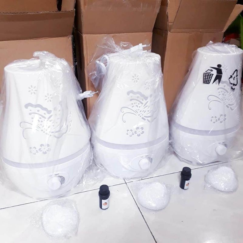 Máy Xông Tinh Dầu Hồ Điệp 2,5 Lít