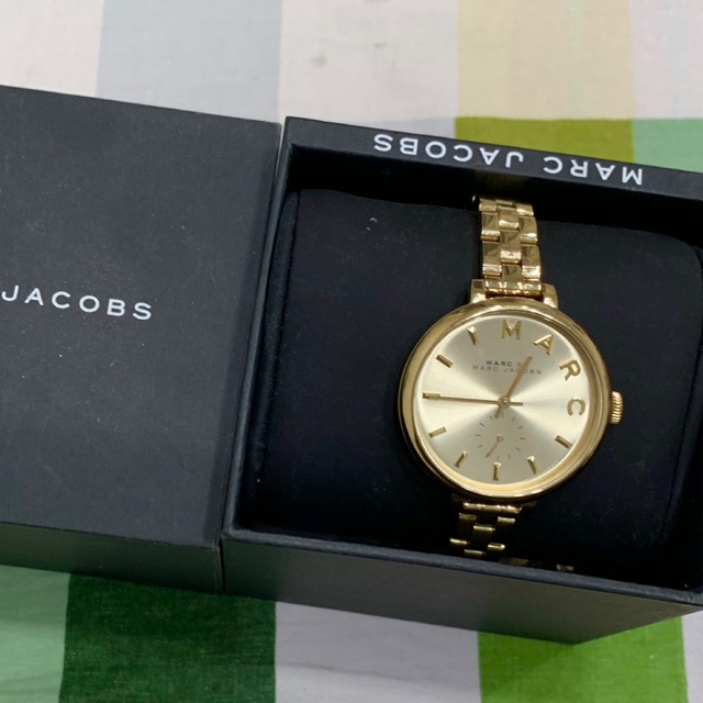 Đồng hồ nư marc jacobs