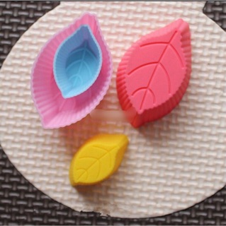 (RẺ VÔ ĐỊCH)-Khuôn silicon làm thạch,da lợn,cupcake 7cm-5cm và 3cm (sét 5 chiếc)