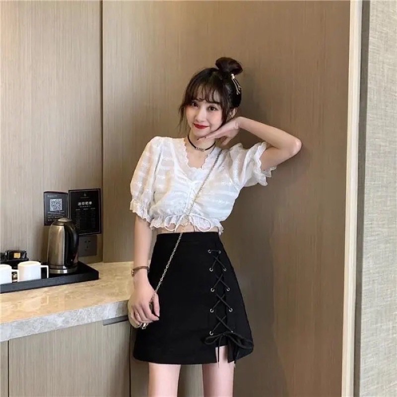 Chân váy chữ A dáng ngắn có dây buộc | BigBuy360 - bigbuy360.vn