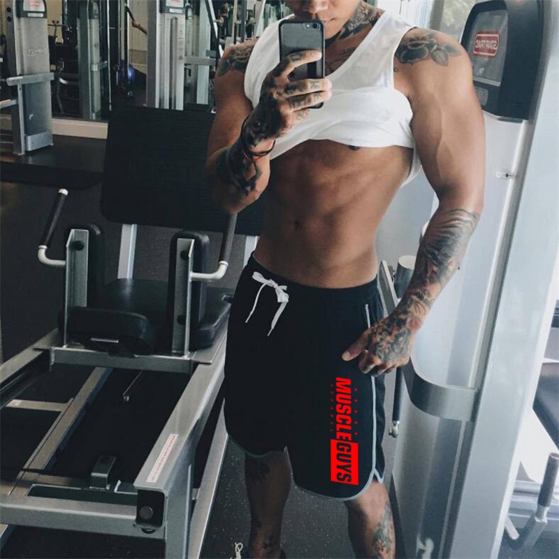 Quần short thể thao mang thoáng khí năng động cho nam