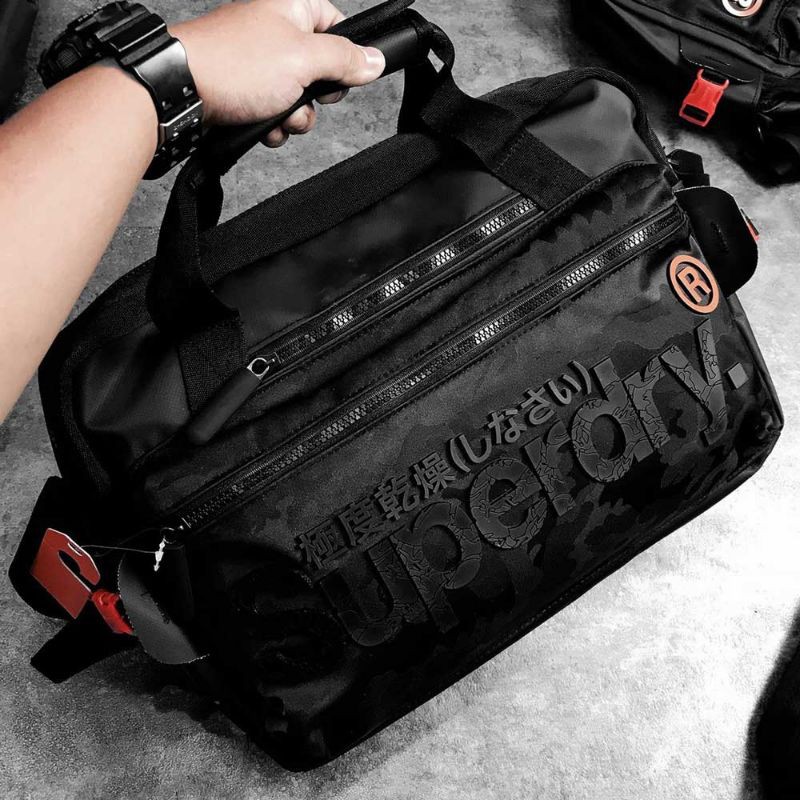 Cặp chuyên dụng Laptop Superdry