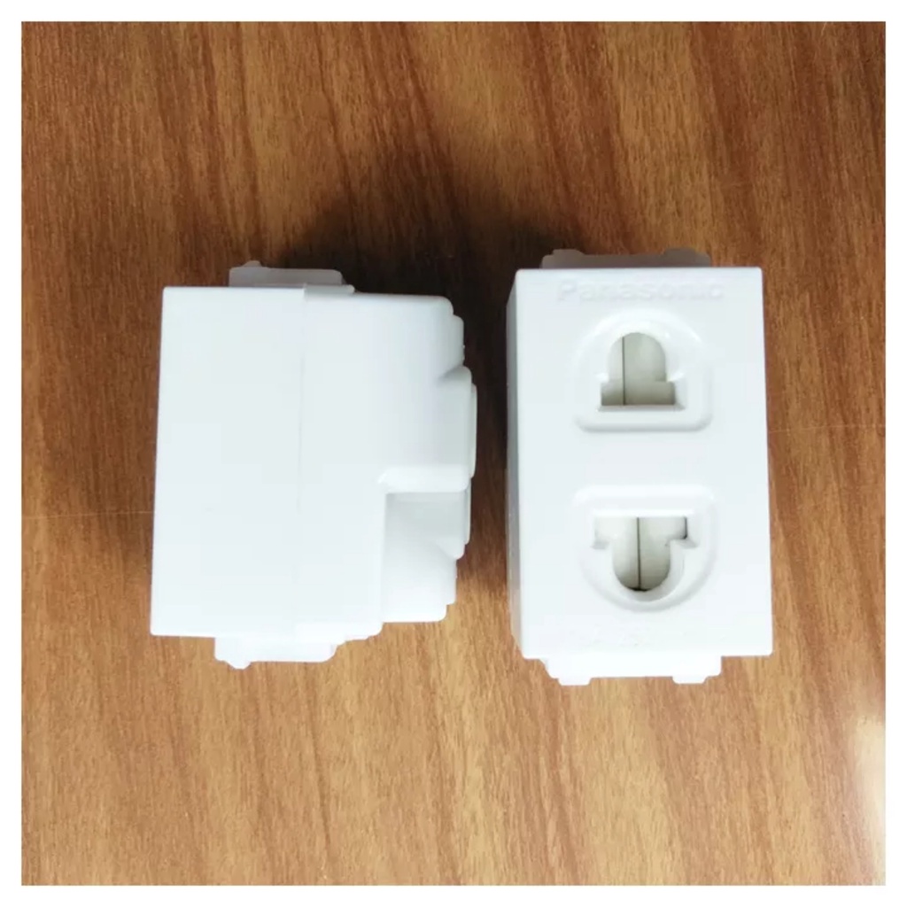 Ổ cắm Đơn - Đôi 2 chấu, 3 chấu PANASONIC có màn che Dòng Wide