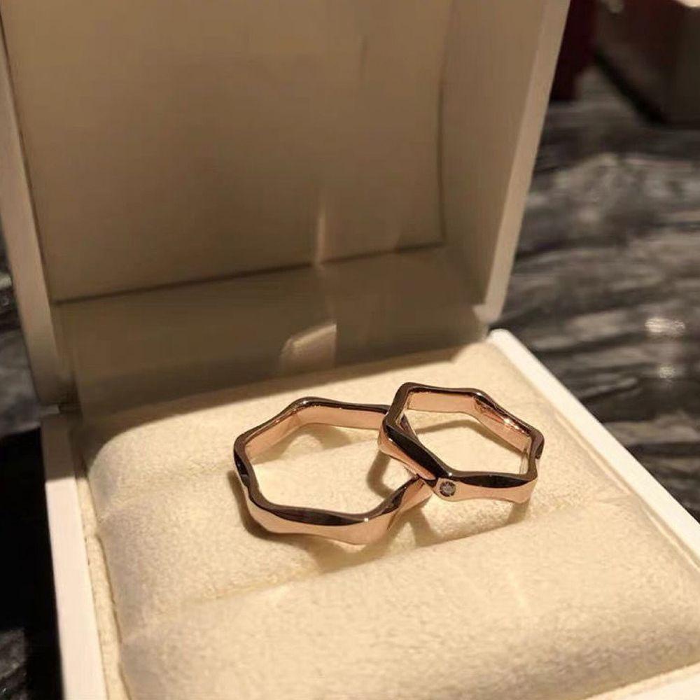 Nhẫn Cặp Hình Lục Giác Nhiều Kích Cỡ Thời Trang Hàn Quốc