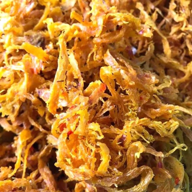 Mực Khô Xé Sợi ( ăn liền ) là món ăn ngon của Shop Đặc Sản Biển Phan Thiết NGỌC DŨNG; Hộp 200 gram. HSD 12 tháng