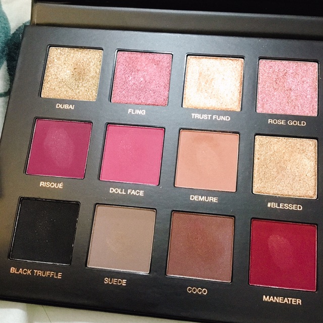 Bảng mắt Huda Rose Gold Remastered