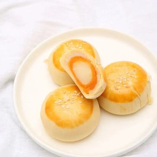 Bánh kim sa ngàn lớp nhân trứng muối,phô mai.