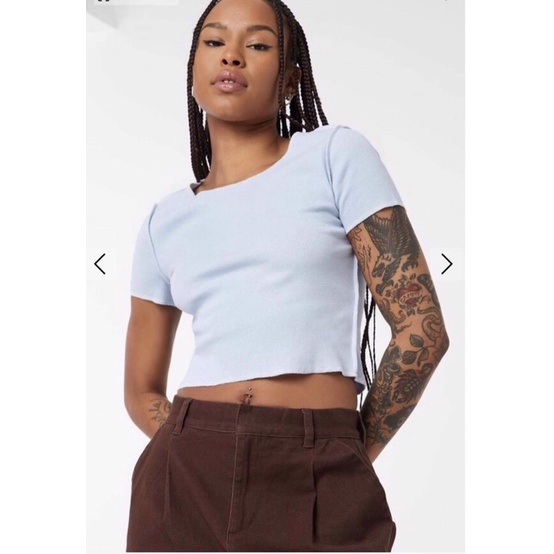 Áo croptop ôm thun bo gân phối chỉ may ngược khác màu