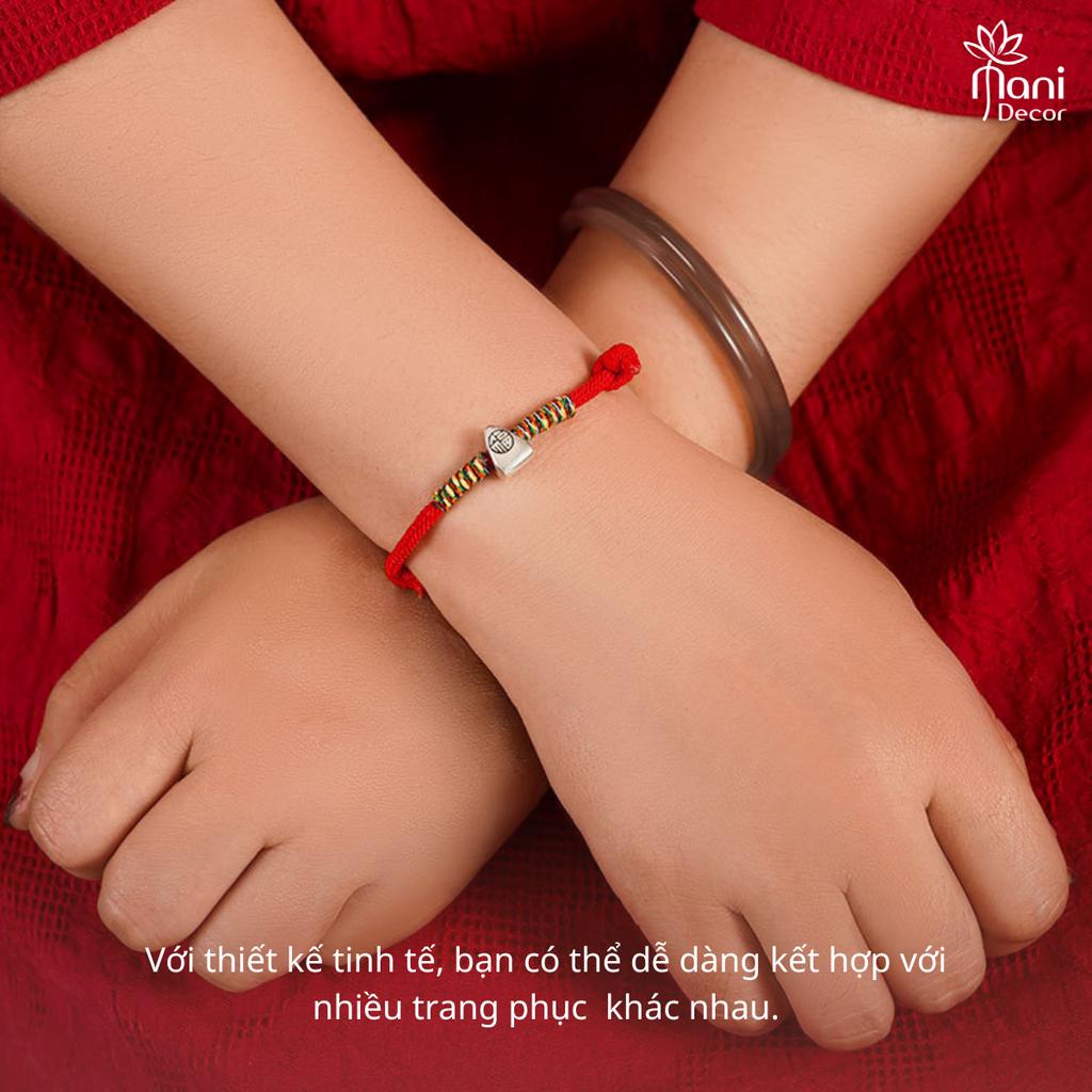 Vòng tay chỉ đỏ ngũ sắc mix charm bình an - Mani Decor