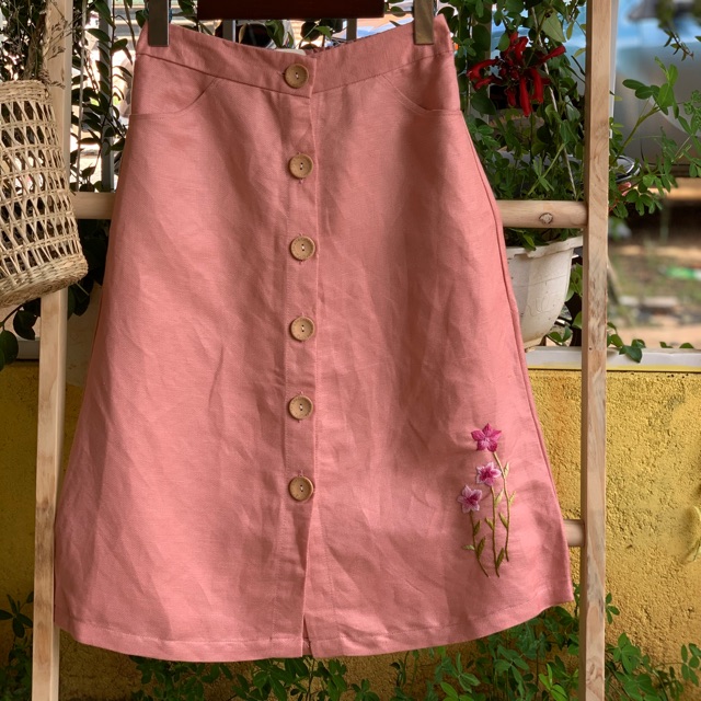 Chân váy linen thêu tay