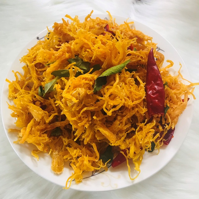 Khô gà lá chanh nhiều loại từ 100gr đến 300gr xé cay vừa thơm ngon đậm vị chuẩn nhà làm ăn vặt Misa | BigBuy360 - bigbuy360.vn