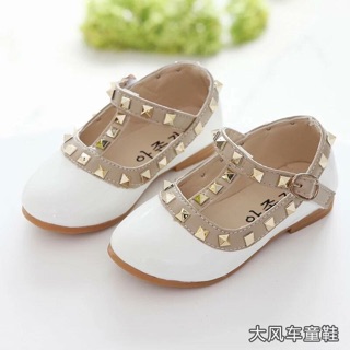 Giày bệt valentino bé gái