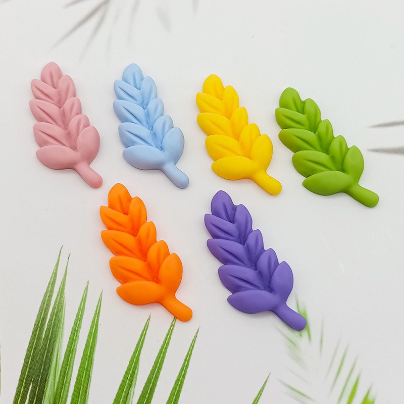 Charm (C496) slime/ Dụng Cụ Charm Trang Trí [Ko Keo &amp; Nút] Hình Lá Cây Cọ (1.3x2.9cm)