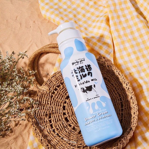 Sữa tắm dưỡng ẩm & mịn da Make in Nature Hokkaido Milk Moisture Rich Shower Cream 450ml