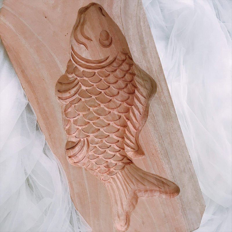 Khuôn bánh trung thu cá chép bằng gỗ size 1kg