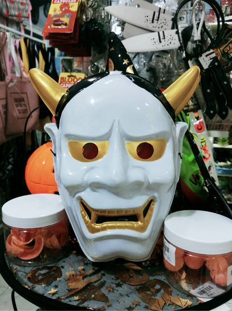 Mặt nạ haloween