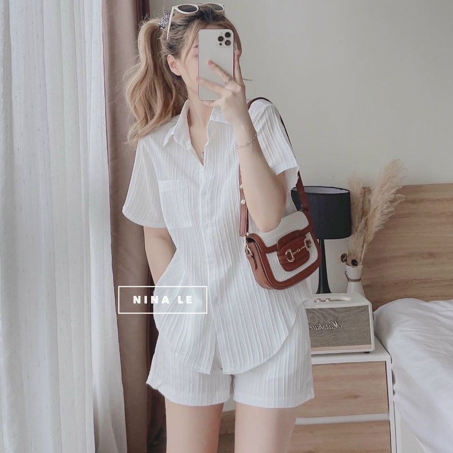 Sét Bộ đùi đũi sọc nổi tay ngắn quần cộc có túi ,lưng kết nơ sẻ sau thời trang nữ mùa hè