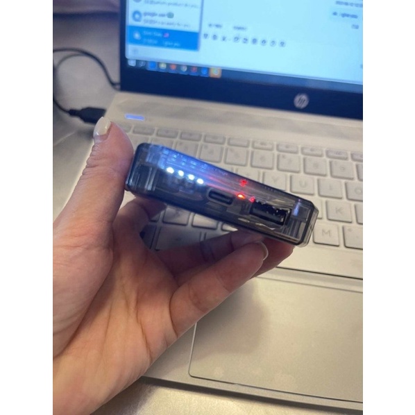 Sạc dự phòng không dây trong suốt H909, dung lượng 5.000mAh