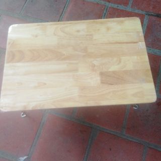 bàn gỗ cao su 40x60x28 chân sắt gấp gọn