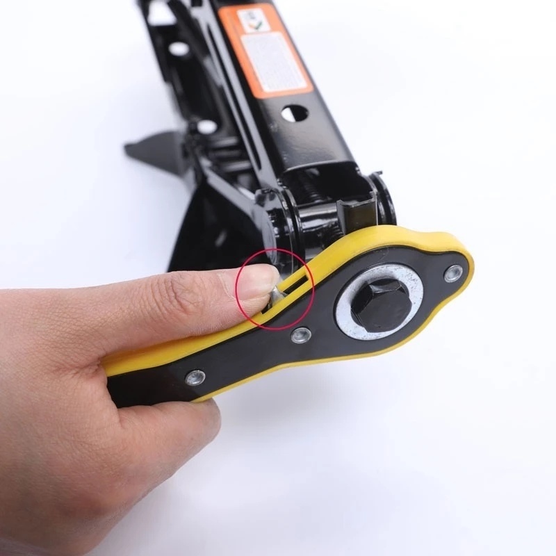 Cờ Lê Cầm Tay Giúp Tiết Kiệm Sức Lực Tiện Dụng Và Bền