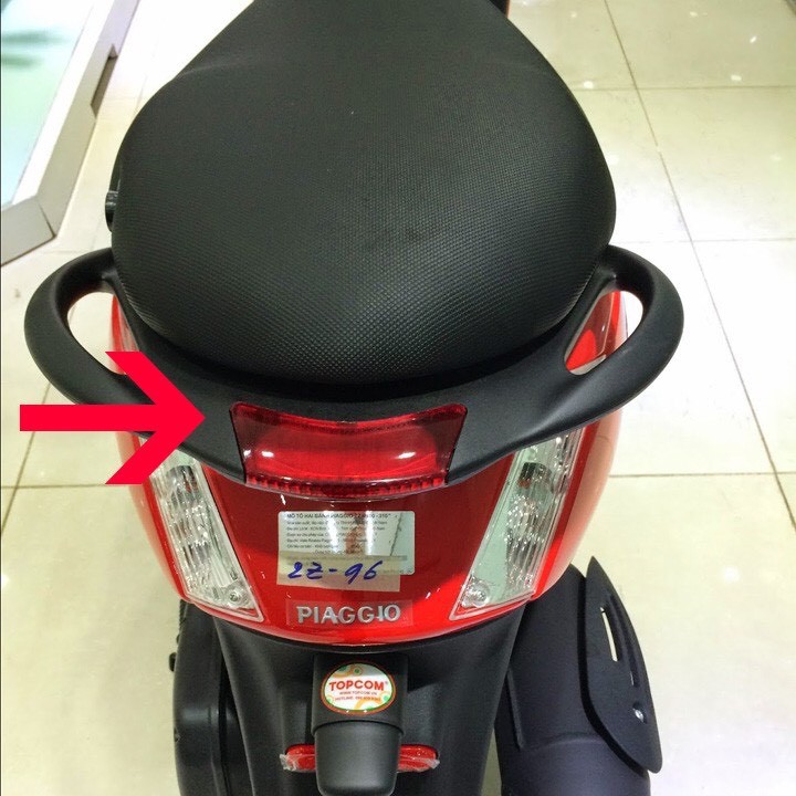 Nắp nhựa đèn hậu Piaggio Zip (xe bản Việt Nam)