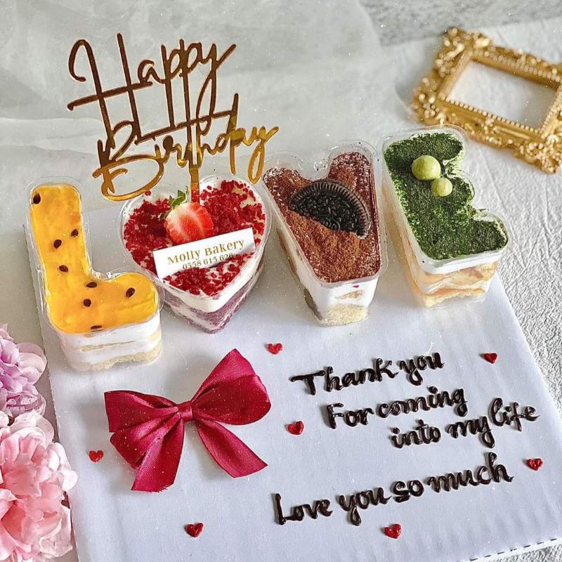 3 Set hộp mika chữ I love U, Love đựng bánh mousse, tiramisu, bông lan, rau câu